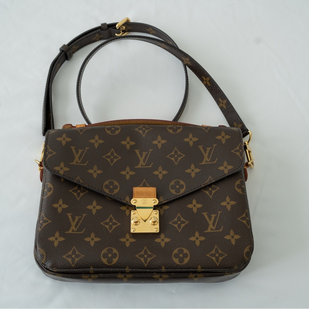Louis Vuitton, Monogram Pochette Métis